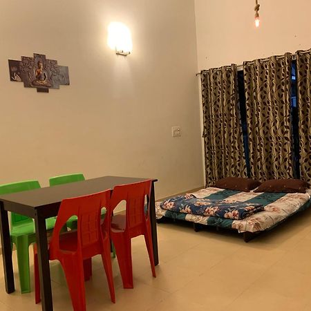 Chalet Ahaz, The Place Of Privacy With Outside Sitting Karjat Bagian luar foto
