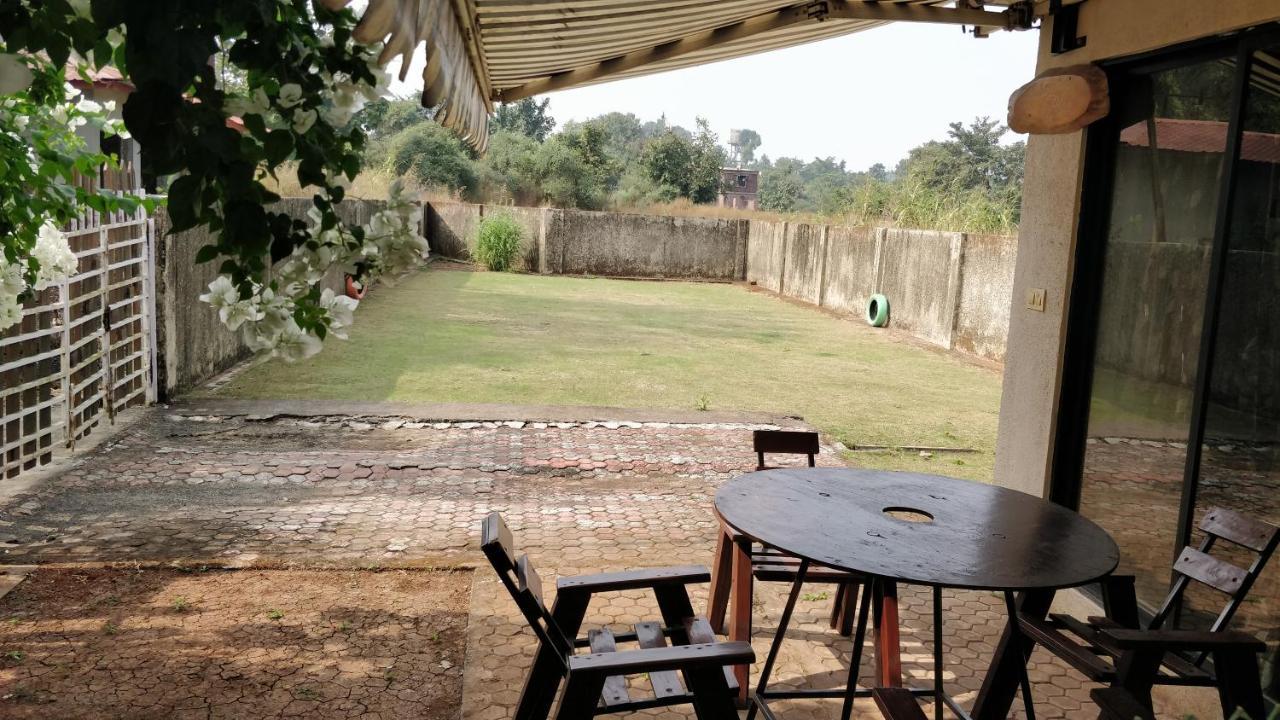 Chalet Ahaz, The Place Of Privacy With Outside Sitting Karjat Bagian luar foto