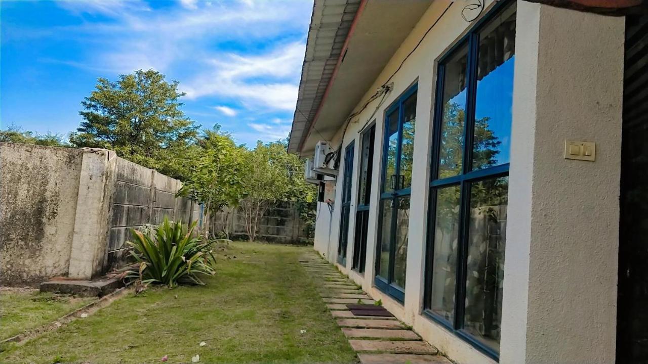 Chalet Ahaz, The Place Of Privacy With Outside Sitting Karjat Bagian luar foto